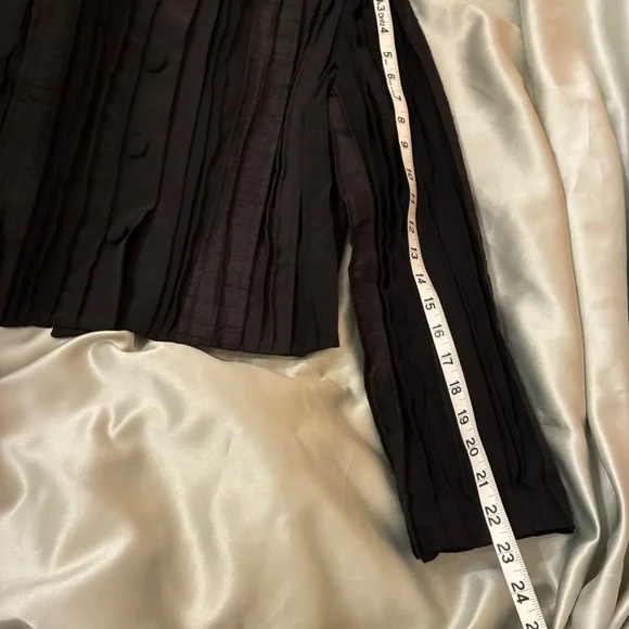 Hulda Bridgeman Design Wearable Art Black Silk Size 0 Petite Jacket Handmade EUC - Picture 10 of 16